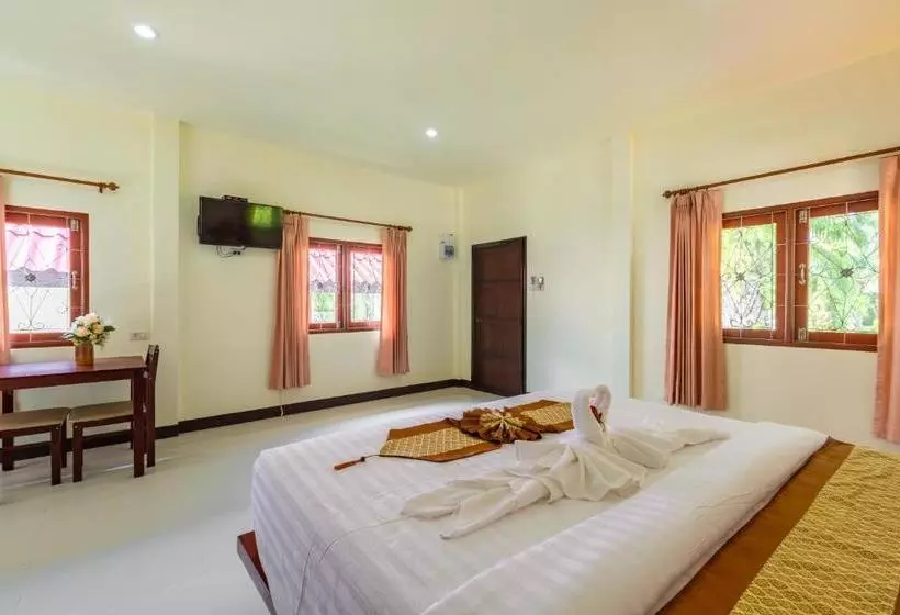 استراحتگاه Green Garden House