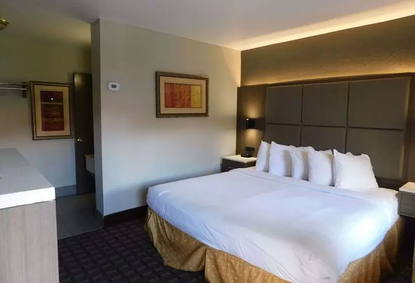 호텔 Days Inn & Suites By Wyndham Downtown Gatlinburg Parkway