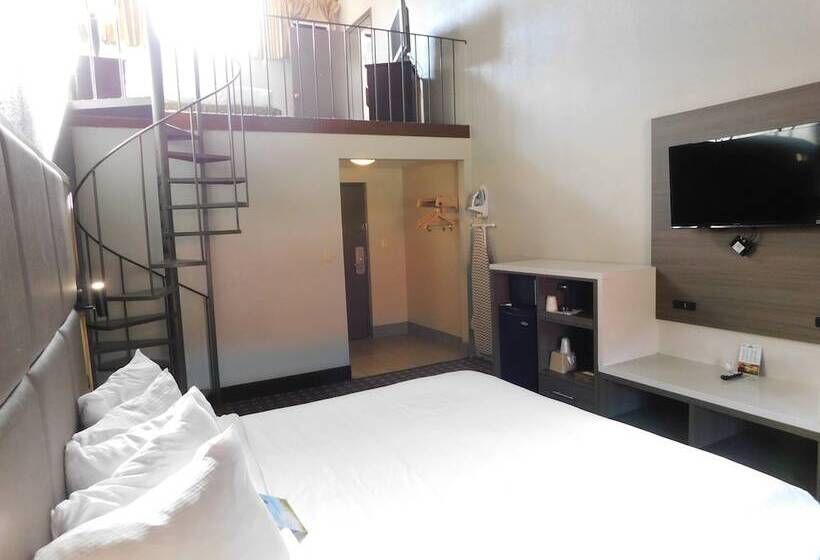 فندق Days Inn & Suites By Wyndham Downtown Gatlinburg Parkway