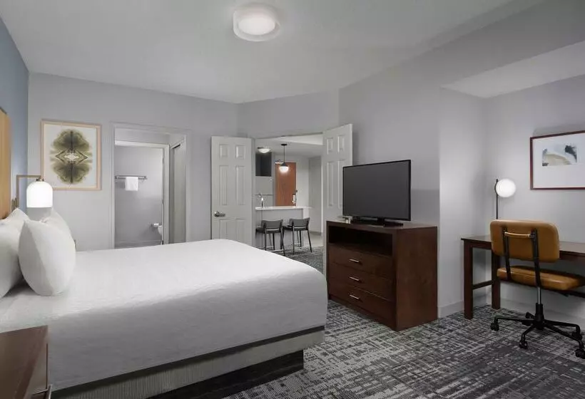 هتل Homewood Suites By Hilton Reading