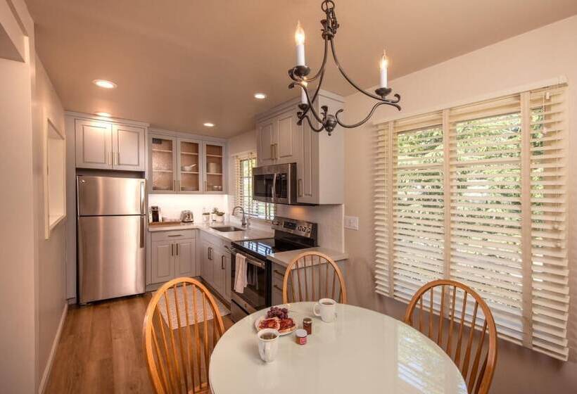 فندق Horizon Inn & Ocean View Lodge