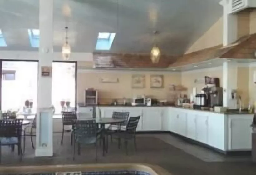 호텔 Hyannis Travel Inn