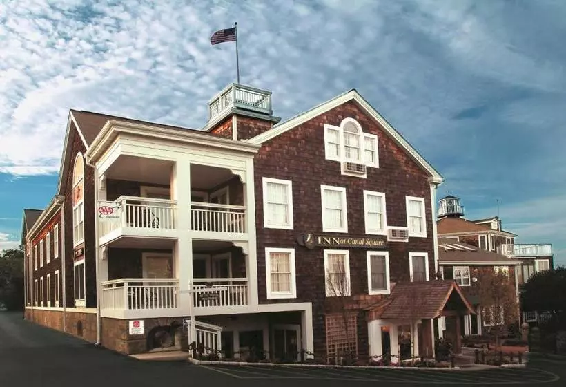 호텔 The Inn At Canal Square