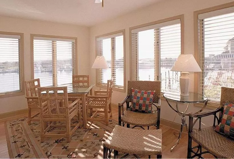 호텔 The Inn At Canal Square