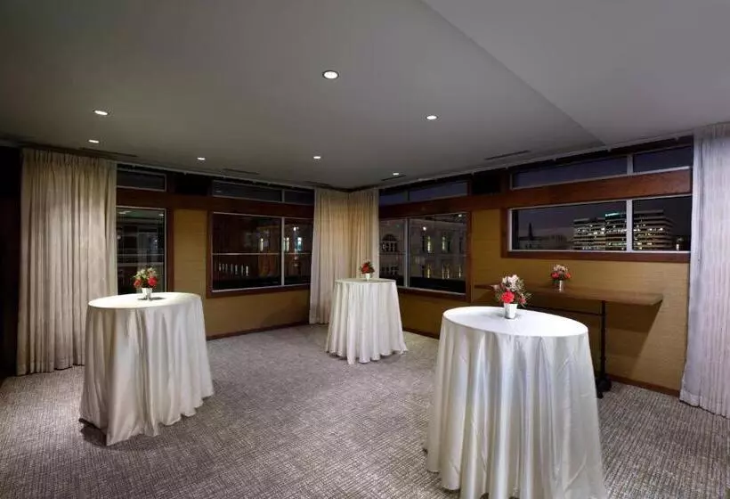 酒店 Metro, Autograph Collection