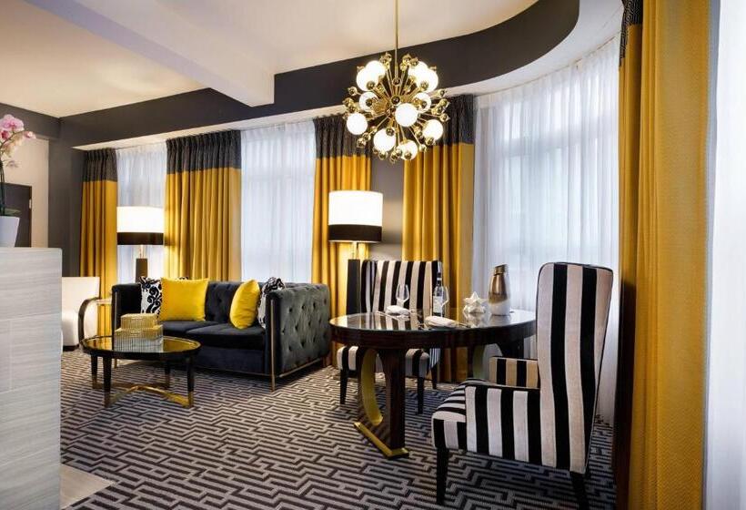 Отель Metro, Autograph Collection