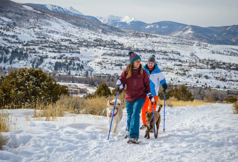 בית מלון כפרי The Inn At Riverwalk