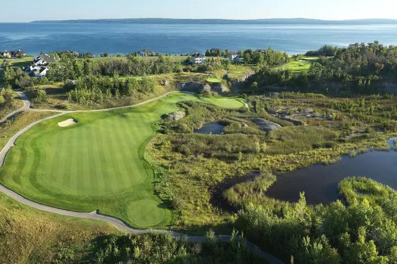 אתר נופש Inn At Bay Harbor, Autograph Collection