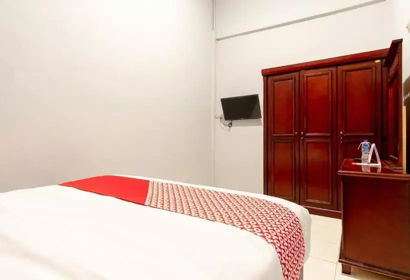 ホテル Koolkost Syariah 1000 House