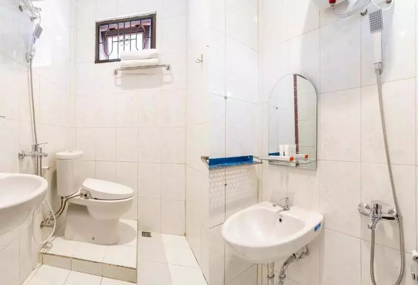 ホテル Koolkost Syariah 1000 House