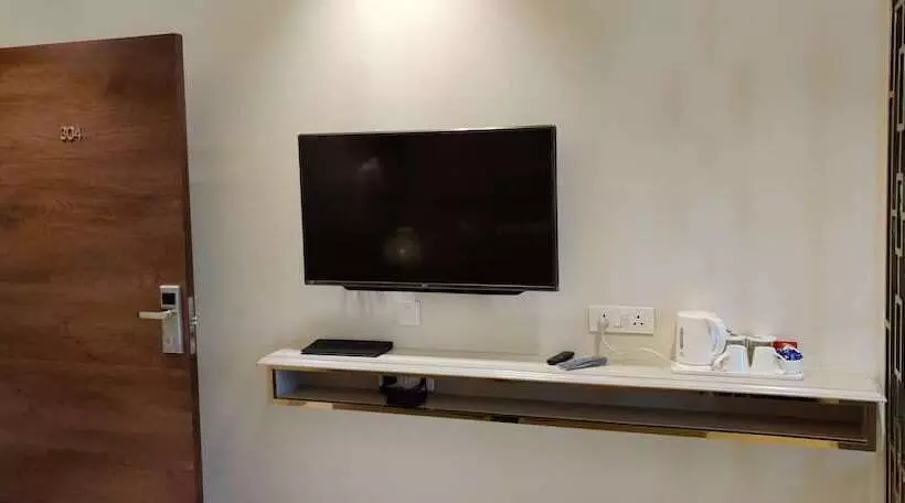 هتل Sheetal Residency