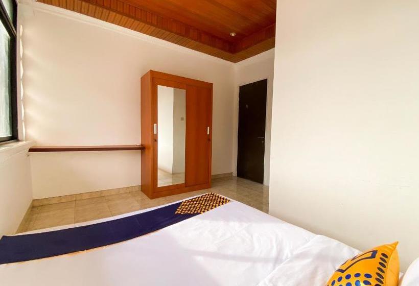 هتل Spot On 2051 Sho Family Homestay And Resto