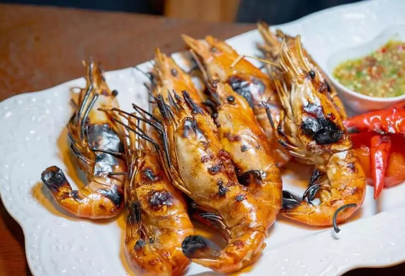 Hotelli Bluetel Re Sidence Bangkok Impact   1 Time Drop Off Service To Impact