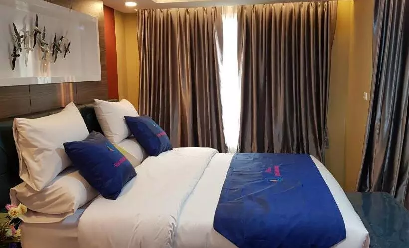 Hotelli Bluetel Re Sidence Bangkok Impact   1 Time Drop Off Service To Impact