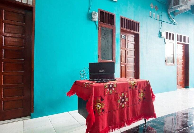 Szálloda Oyo 1978 Pondok Indah Residence