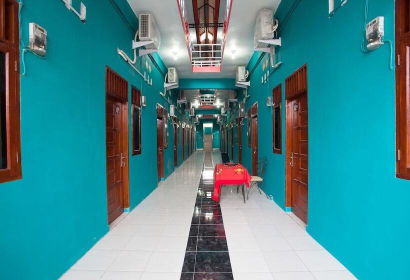 Szálloda Oyo 1978 Pondok Indah Residence