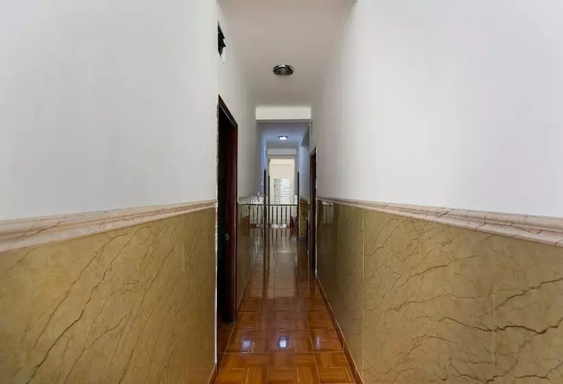 هتل Oyo 521 Hoàng Anh