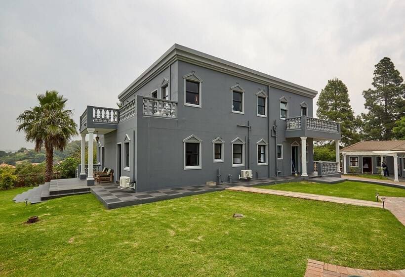 Отель Daze House