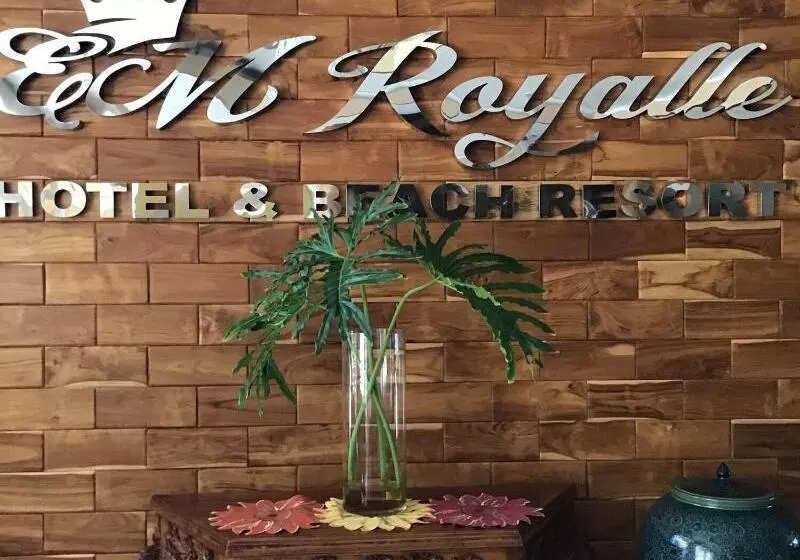 Em Royalle Hotel & Beach Resort