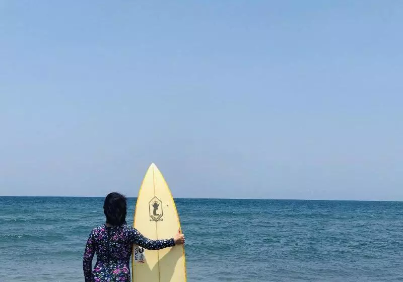 Em Royalle Hotel & Beach Resort