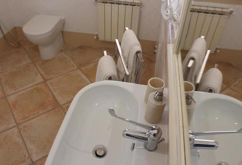 فندق Il Granaio Del Pavone