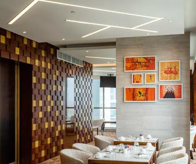 هتل Johari Rotana