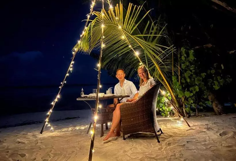 هتل White Tern Maldives