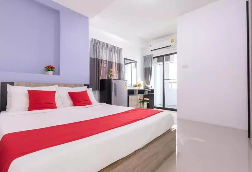 Salinsiri At Lat Krabang