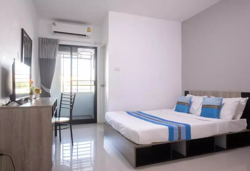 Salinsiri At Lat Krabang