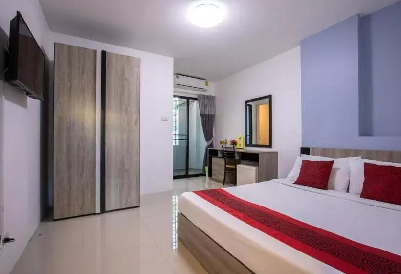 Salinsiri At Lat Krabang