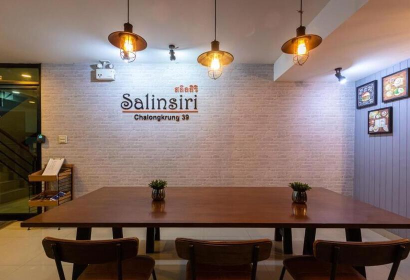 Salinsiri At Lat Krabang