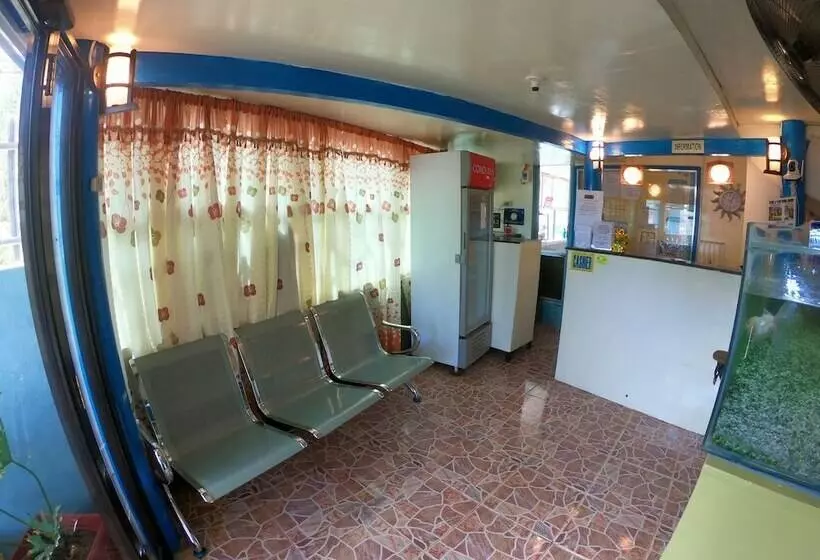 هتل Bohol Sea Breeze Cottages And Resort