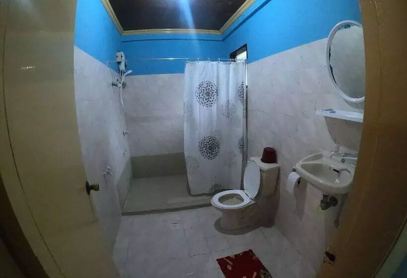 هتل Bohol Sea Breeze Cottages And Resort