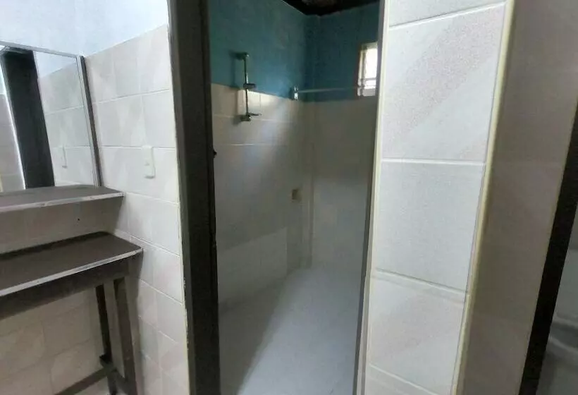 هتل Bohol Sea Breeze Cottages And Resort