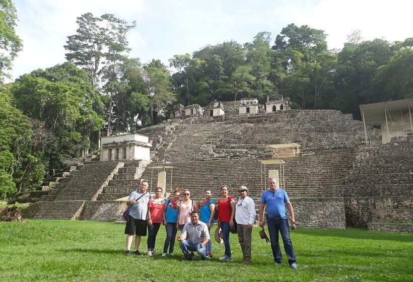 בית מלון כפרי Centro Ecoturistico Rio Chuc Tej