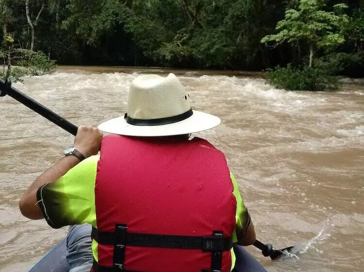 ホテル Centro Ecoturistico Rio Chuc Tej