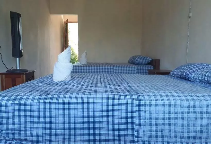 ホテル Centro Ecoturistico Rio Chuc Tej