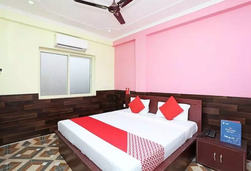 Hotelli Radhika Guest House By Oyo Rooms