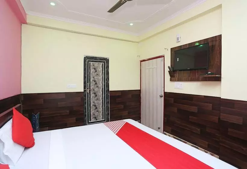 Hotelli Radhika Guest House By Oyo Rooms