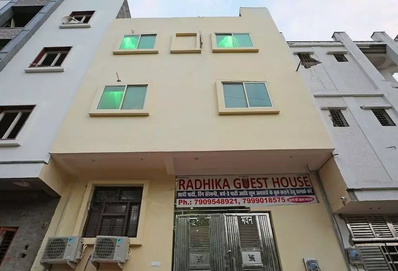 Hotelli Radhika Guest House By Oyo Rooms
