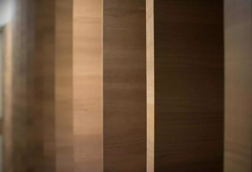 Hotelli Lumut Waterfront Apartment