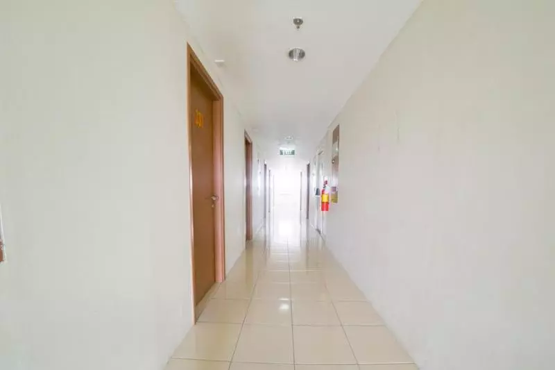 ペンション Reddoorz Apartment Near Bundaran Satelit Surabaya