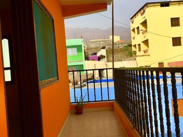 تختخواب و صبحانه Casa Joao