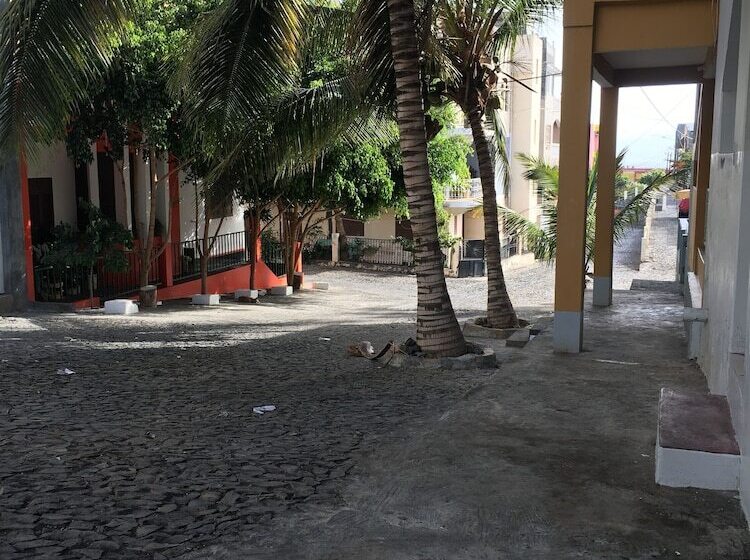 تختخواب و صبحانه Casa Joao