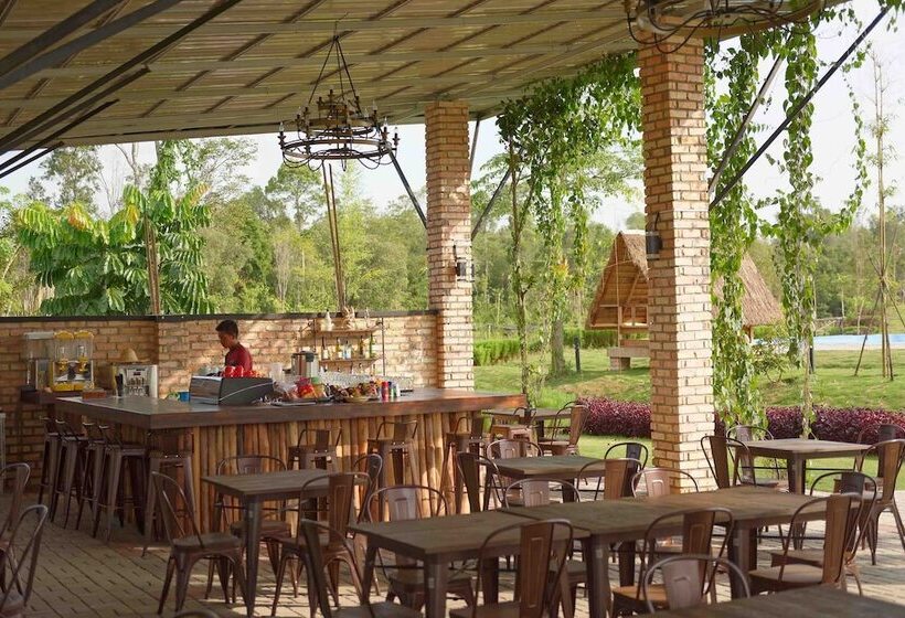 Szálloda D Bamboo Kamp