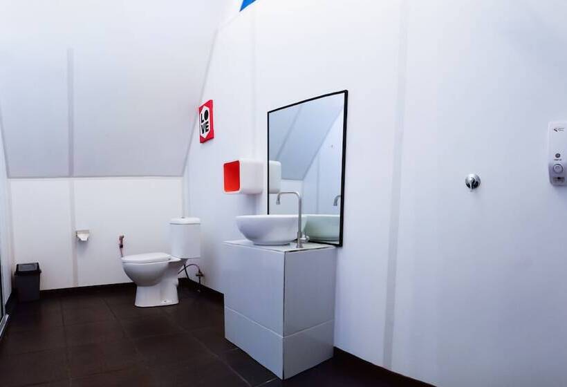 Szálloda D Bamboo Kamp