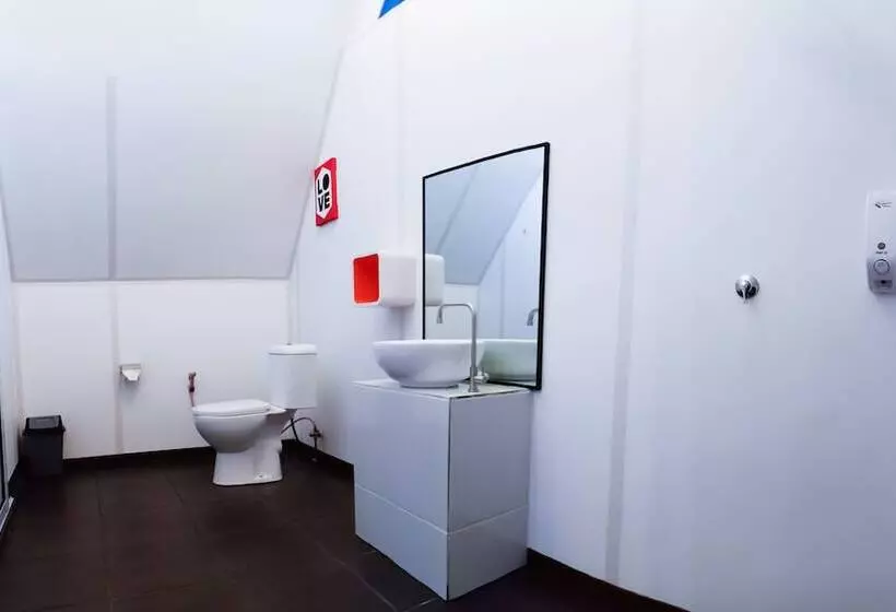 Hotelli D Bamboo Kamp