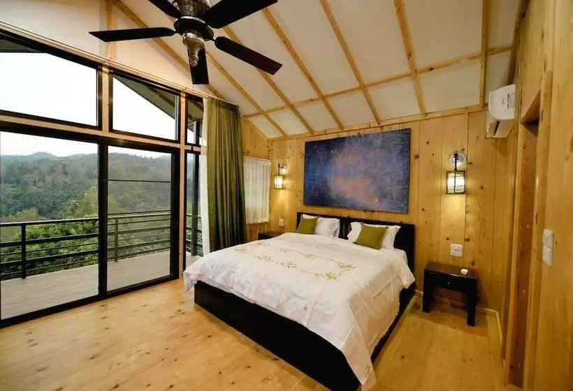 Hotelli Hughome Valley Chiangdao