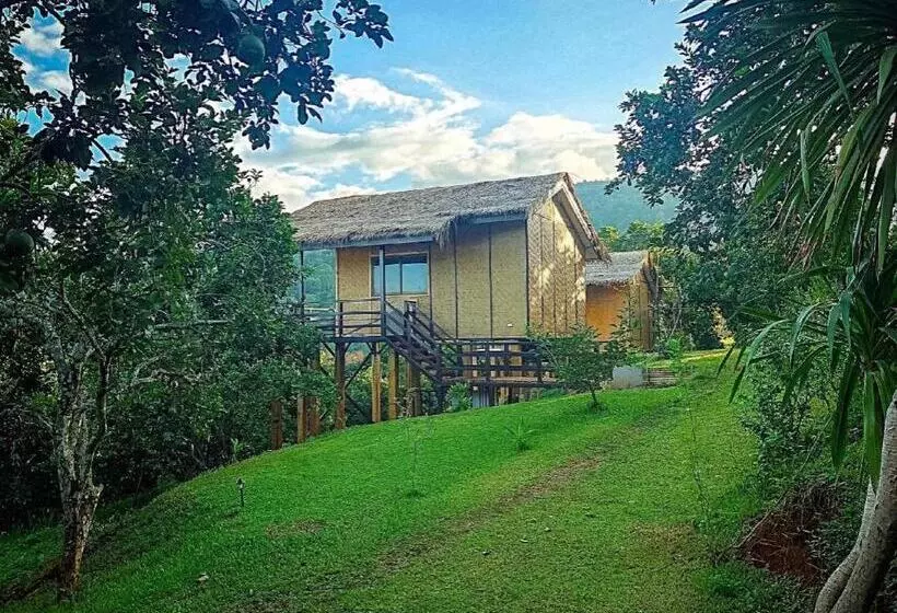 Hotelli Hughome Valley Chiangdao