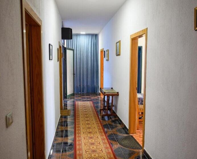 هتل Joni Restaurant